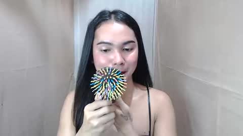 celistina Crwford online show from 10-27-25, 02:48