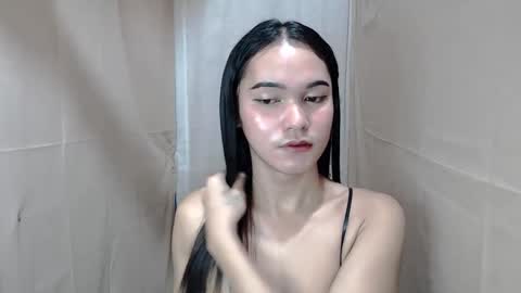 celistina Crwford online show from 11-21-25, 10:52