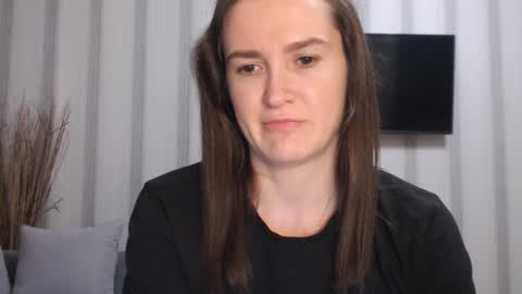       online show from 01-03-25, 08:22