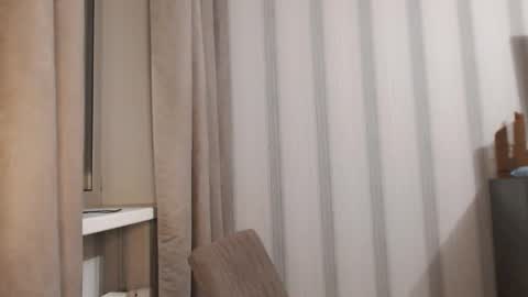       online show from 10-22-25, 05:24