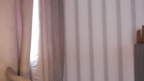       online show from 05-06-26, 05:46