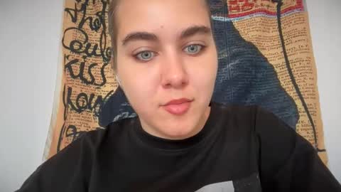 Susie online show from 01-14-26, 03:56