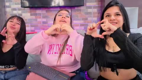 pink_as online show from 06-10-26, 03:33
