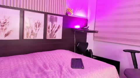 pink_as online show from 06-11-26, 01:49