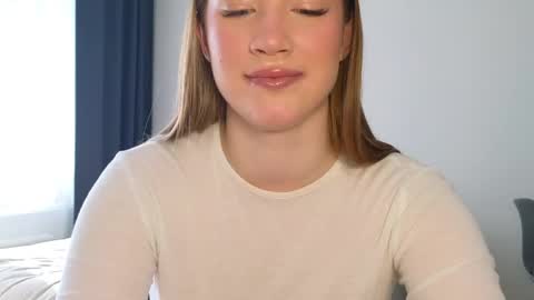 Snapshot of pink_rosee_ chatting on 04-08-26, 03:28 online show from 04-08-26, 03:28