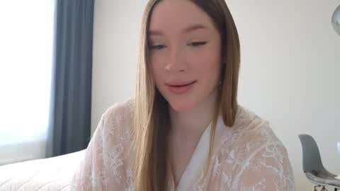 Snapshot of pink_rosee_ chatting on 04-10-26, 01:44 online show from 04-10-26, 01:44