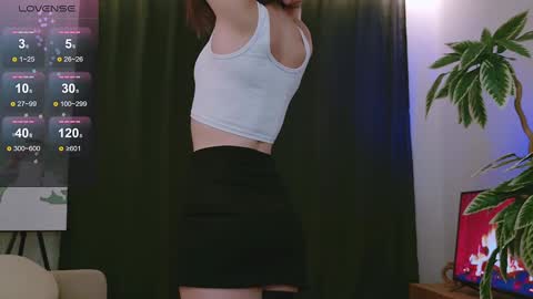 Snapshot of pink_seagull chatting on 12-02-24, 04:53 Eva online show from 12-02-24, 04:53
