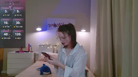 Snapshot of pink_seagull chatting on 01-18-25, 05:48 Eva online show from 01-18-25, 05:48