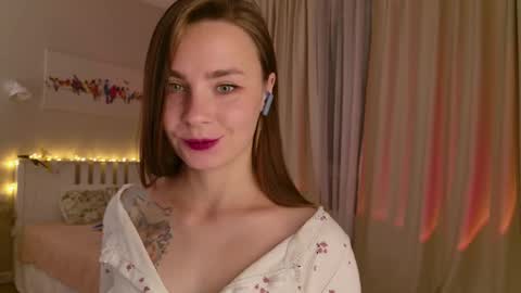 Snapshot of pink_seagull chatting on 10-20-25, 05:13 Eva online show from 10-20-25, 05:13