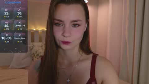 Snapshot of pink_seagull chatting on 11-22-25, 06:18 Eva online show from 11-22-25, 06:18