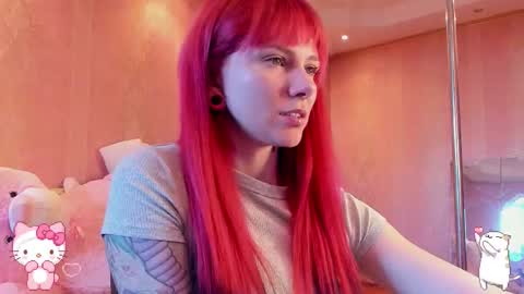 Snapshot of pink_ss chatting on 09-26-25, 01:37 Saly online show from 09-26-25, 01:37