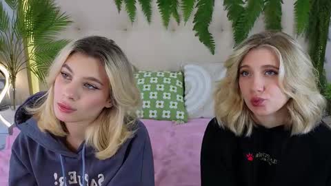 Adele online show from 10-13-25, 09:31