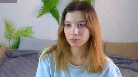 Snapshot of pinkadele chatting on 03-20-26, 08:19 Adele online show from 03-20-26, 08:19