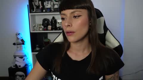 Emily online show from 05-07-26, 07:52