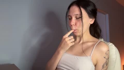 pinkdollylovv online show from 06-25-26, 08:57