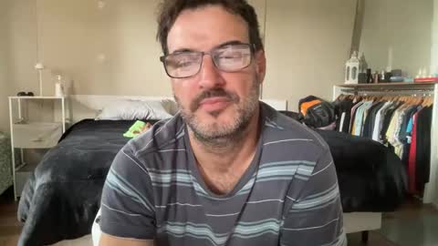 Max Pinker online show from 11-19-25, 05:35