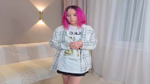 Lily online show from 02-01-26, 05:11