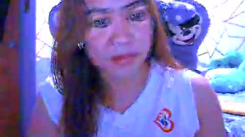 pinkish heart is here online show from 09-27-25, 12:48