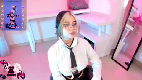 PINKK online show from 10-26-25, 02:12