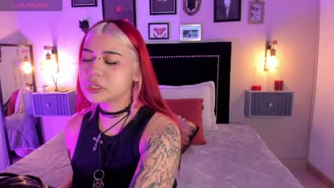Snapshot of pinkk_demon chatting on 03-31-26, 01:00 PINKK online show from 03-31-26, 01:00
