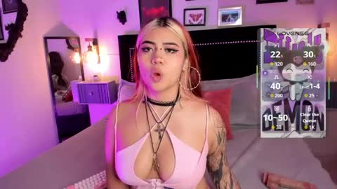 Snapshot of pinkk_demon chatting on 05-11-26, 04:04 PINKK online show from 05-11-26, 04:04