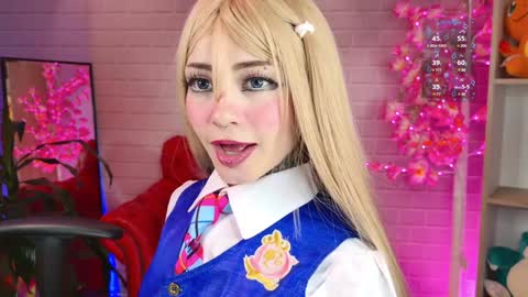 Snapshot of pinkloly69 chatting on 01-13-25, 05:33 LUISA online show from 01-13-25, 05:33