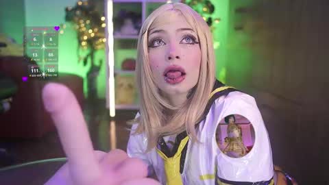 Snapshot of pinkloly69 chatting on 10-31-25, 01:56 LUISA online show from 10-31-25, 01:56