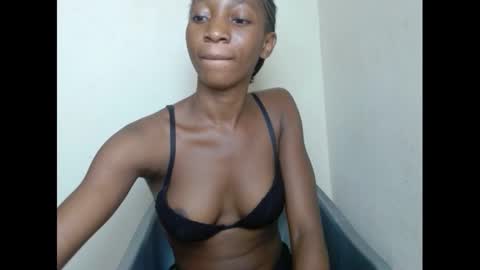 pinknjuicyx online show from 12-11-24, 04:31