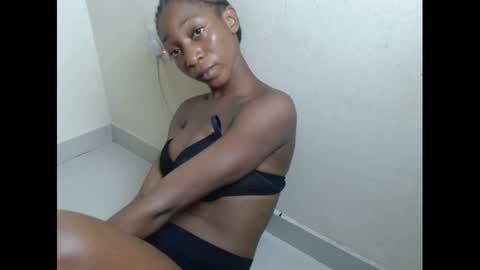 pinknjuicyx online show from 12-11-24, 08:18
