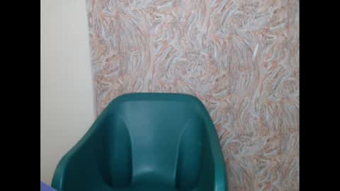 pinknjuicyx online show from 12-20-24, 10:05