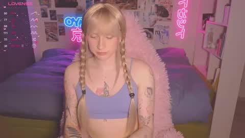 pinkvenom_ online show from 09-30-25, 07:30