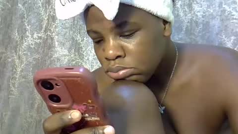 Snapshot of pinky_ebony13 chatting on 03-23-26, 04:00 pinky_ebony13 online show from 03-23-26, 04:00