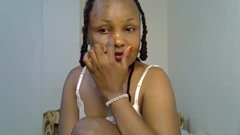 Snapshot of pinky_jules chatting on 02-11-26, 09:53 Browny online show from 02-11-26, 09:53