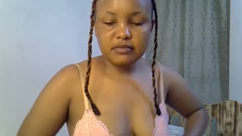 Snapshot of pinky_jules chatting on 02-23-26, 03:48 Browny online show from 02-23-26, 03:48