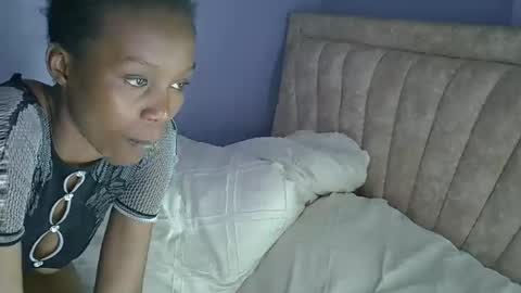 pinkycham online show from 05-11-26, 09:45