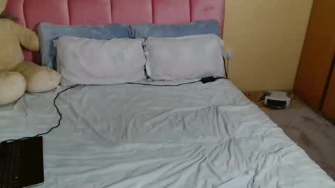 Snapshot of pinkysmiles chatting on 02-12-26, 12:49 Pinky online show from 02-12-26, 12:49