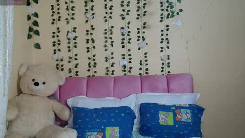 Snapshot of pinkysmiles chatting on 02-24-26, 01:47 Pinky online show from 02-24-26, 01:47