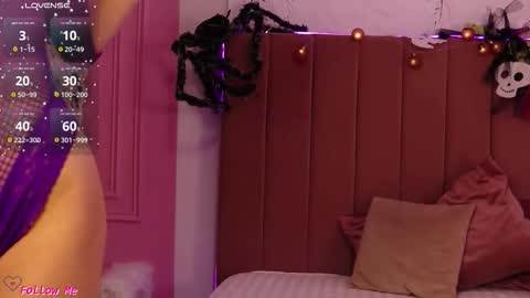 Snapshot of pinkyspark chatting on 10-28-25, 08:00 Pinky online show from 10-28-25, 08:00