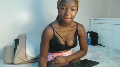 zenah online show from 05-25-26, 10:21