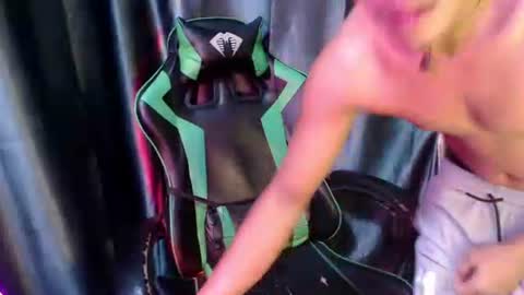 pinoy_shyboy69 online show from 05-11-26, 01:22