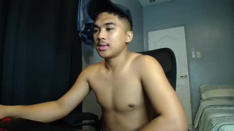 Adrianne online show from 04-25-26, 03:20