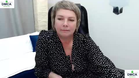 Bella online show from 10-17-25, 08:28