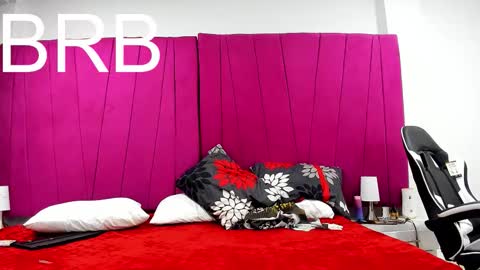 Snapshot of pipe_hot04 chatting on 03-06-26, 10:34 pipe hot04 online show from 03-06-26, 10:34