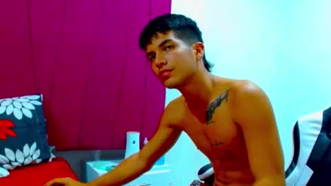 Snapshot of pipe_hot04 chatting on 03-10-26, 02:38 pipe hot04 online show from 03-10-26, 02:38