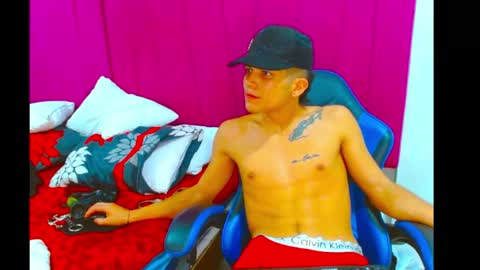 Snapshot of pipe_hot04 chatting on 03-18-26, 05:10 pipe hot04 online show from 03-18-26, 05:10