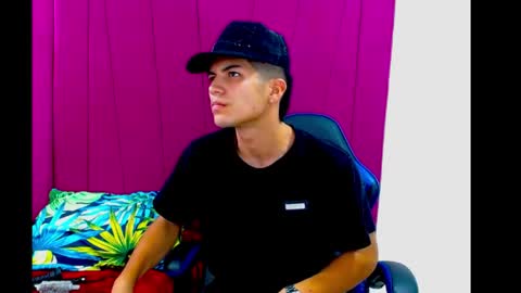 Snapshot of pipe_hot04 chatting on 03-29-26, 10:21 pipe hot04 online show from 03-29-26, 10:21