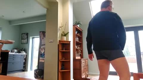 Snapshot of piphwyl chatting on 02-20-25, 02:57 piphwyl online show from 02-20-25, 02:57