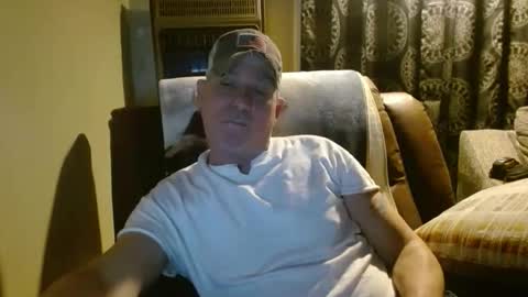 Snapshot of pirate334 chatting on 03-16-26, 03:34 pirate334 online show from 03-16-26, 03:34