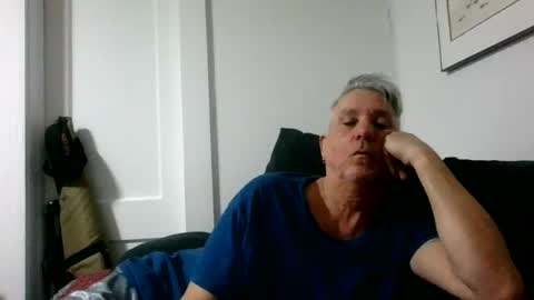 pirate334 online show from 08-10-26, 02:48