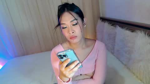 Snapshot of piroulita chatting on 04-13-26, 09:37 Ari online show from 04-13-26, 09:37